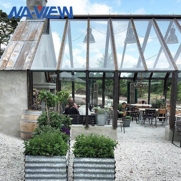 조립식으로 만들어진 큰 정원 온실은 전망대 단 하나 사면 지붕을 구부렸습니다 협력 업체